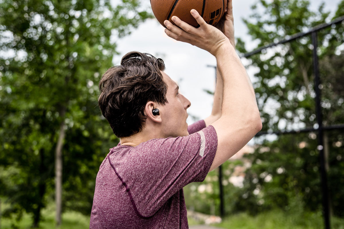 1 guy wearing Philips Headphone 1 Guy wearing Philips TAT3215